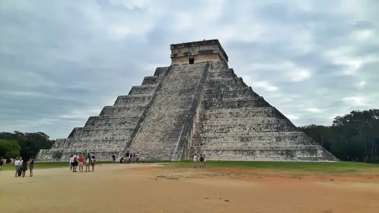 Tips for Visiting Chichén Itzá without the Crowds